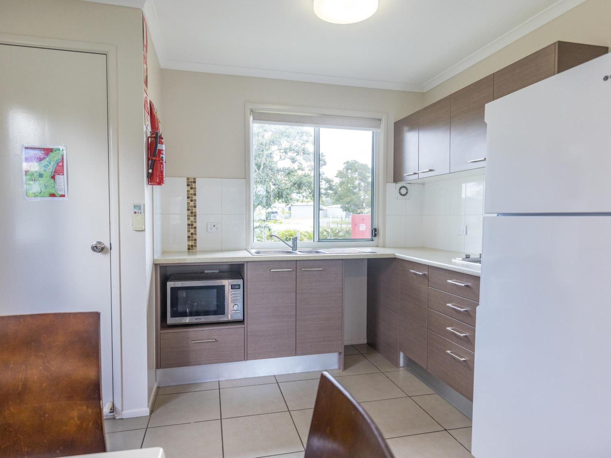 Nrma Lake Somerset Holiday Park Kilcoy Phòng bức ảnh