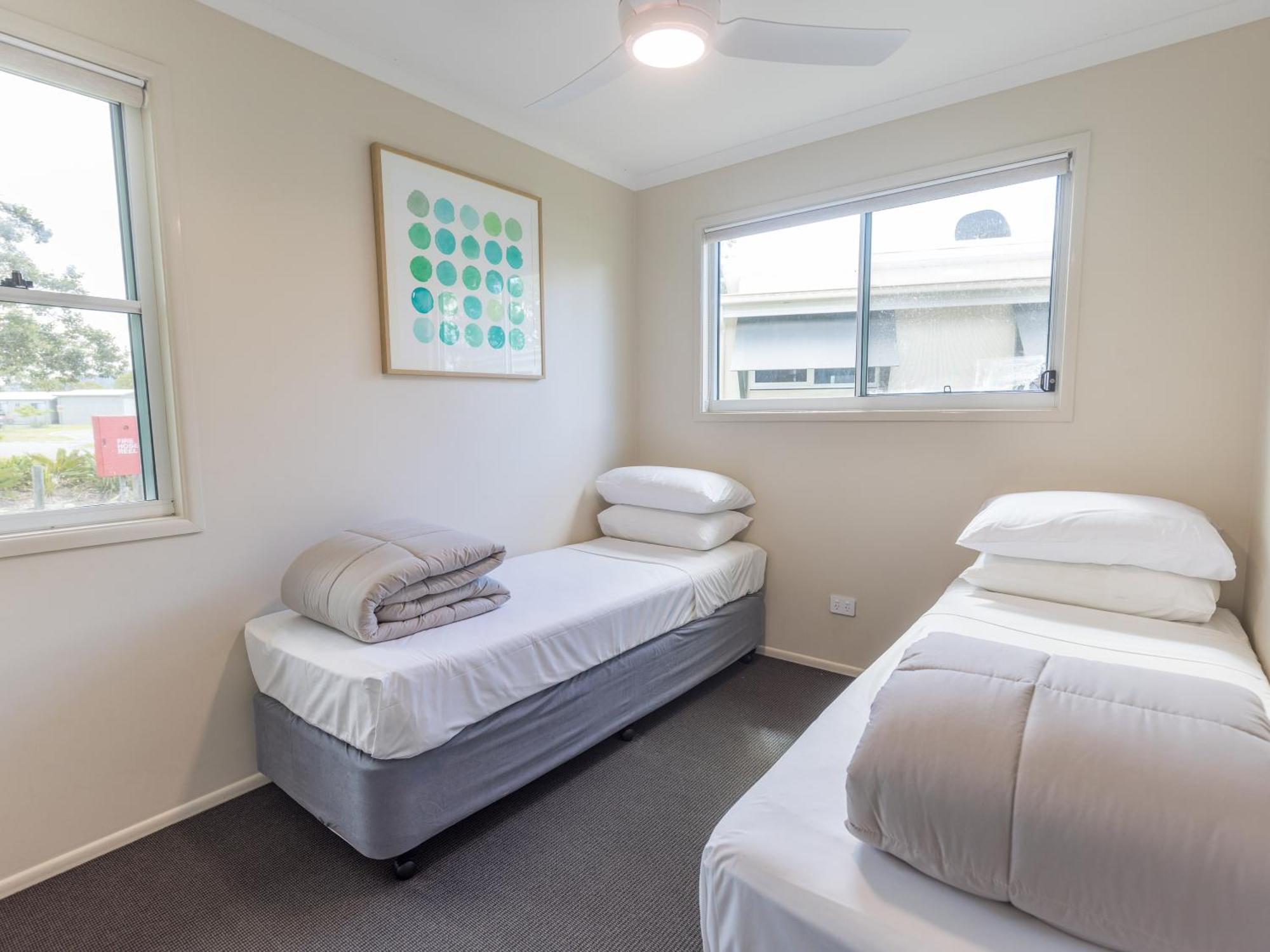 Nrma Lake Somerset Holiday Park Kilcoy Phòng bức ảnh