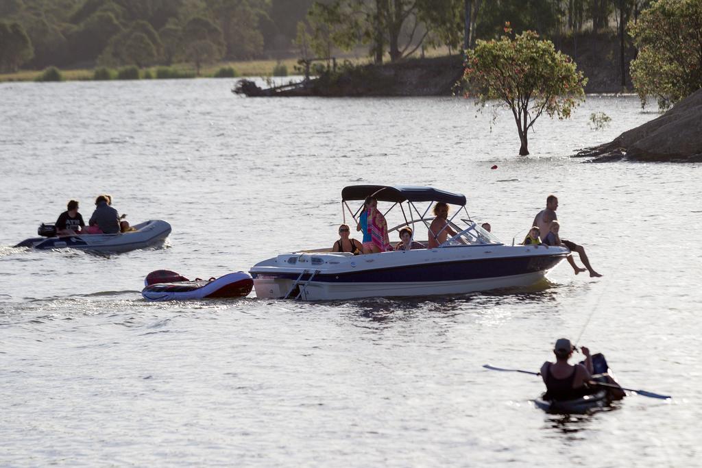 Nrma Lake Somerset Holiday Park Kilcoy Ngoại thất bức ảnh